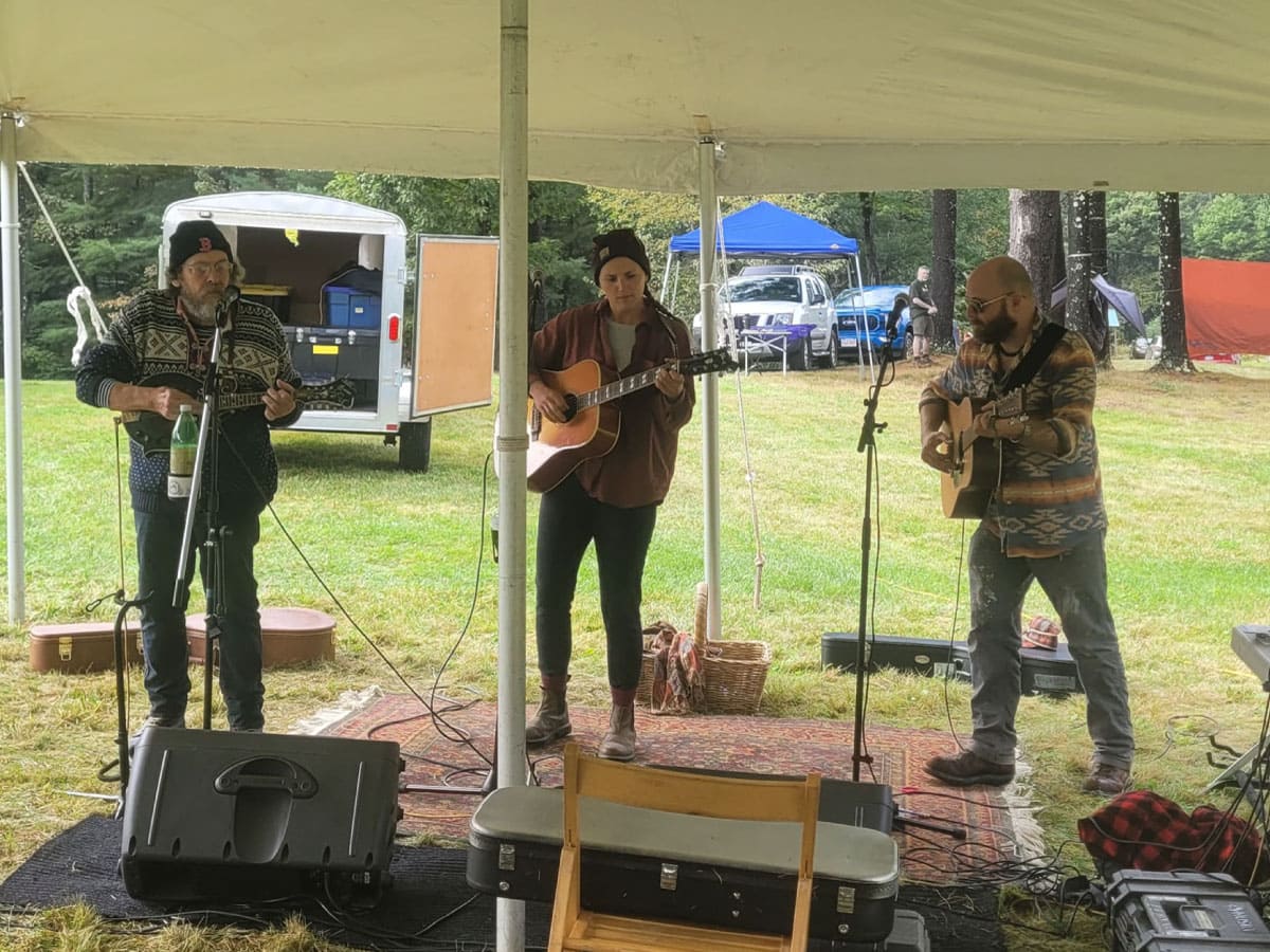 Musicians Rounders Revival perform at FallFest 2023